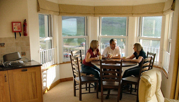 Beachombers Penthouse, Watergate Bay, Cornwall -  Dining Room