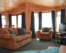 Camellia lounge & dining area