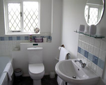 photo of bathroom in Porth Cottage