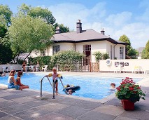 Juliots Well Holiday Park - swimming pool