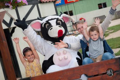 family at Dairyland Farmworld