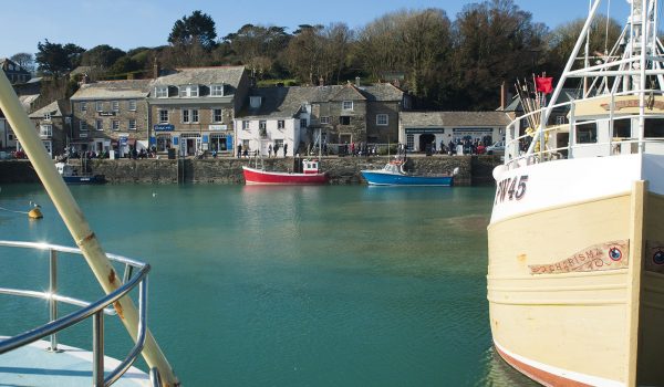 boats in padstow harbour