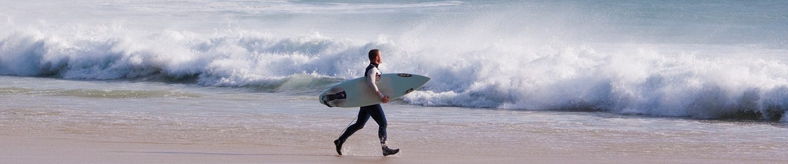 walking to surf