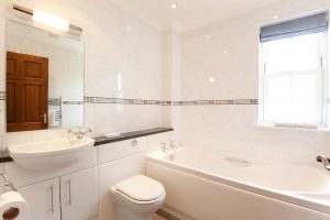 bathroom at green acres cottages