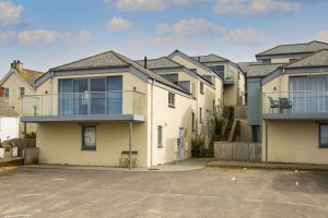 Exterior of Sandpiper Cottages