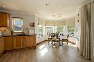 Beachcombers Penthouse kitchen diner